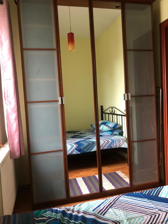 Super Central - Lovely One-Bedroom Apartment On Victoriei Avenue Bucarest Exterior foto